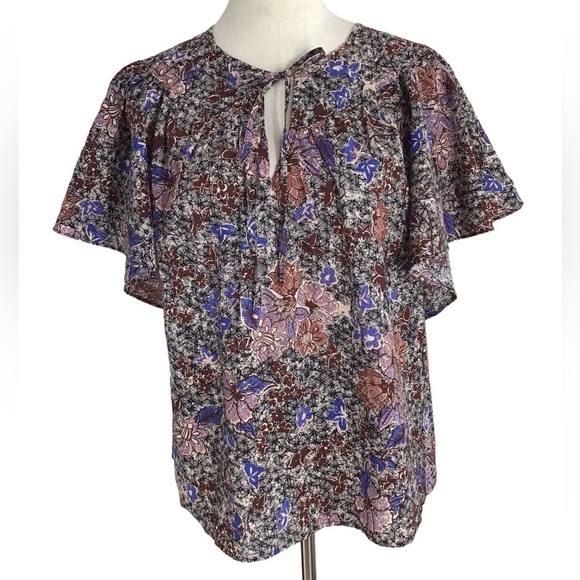 C & C California Floral Flutter Sleeve Tie Neck Blouse Size Medium - Picture 1 of 6